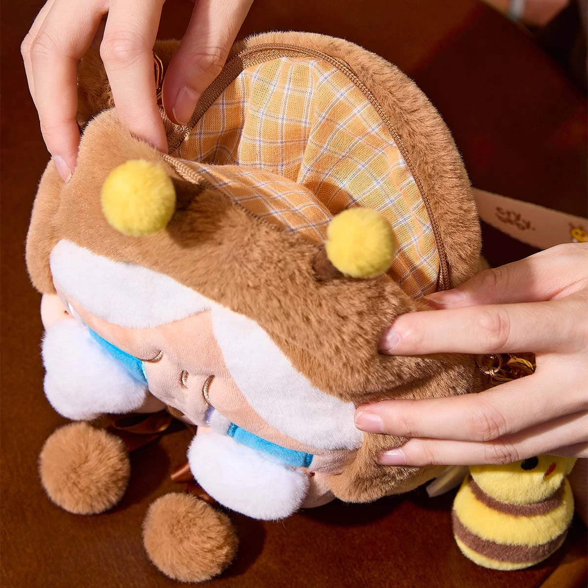 CRYBABY Crying Again Series-Big Head Bag(I'll Bring You A Flower) 3 CRYBABY Crying Again Series-Big Head Bag(I'll Bring You A Flower) - Image 3