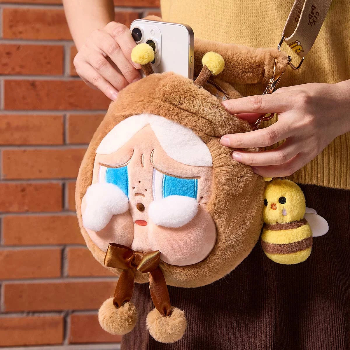 CRYBABY Crying Again Series-Big Head Bag(I'll Bring You A Flower) 4 CRYBABY Crying Again Series-Big Head Bag(I'll Bring You A Flower) - Image 4