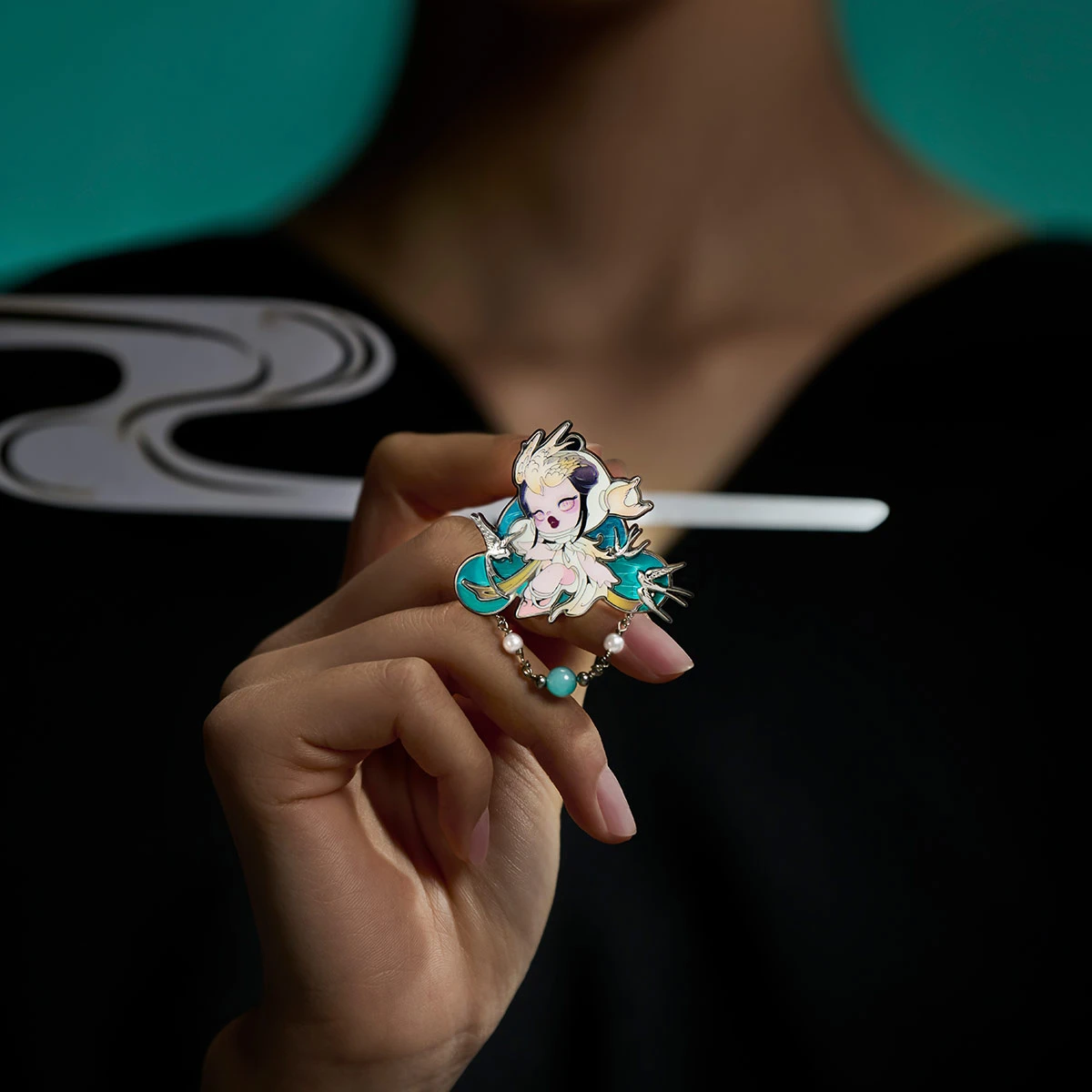 SKULLPANDA The Mirage Series Breastpin 3 SKULLPANDA The Mirage Series Breastpin - Image 3