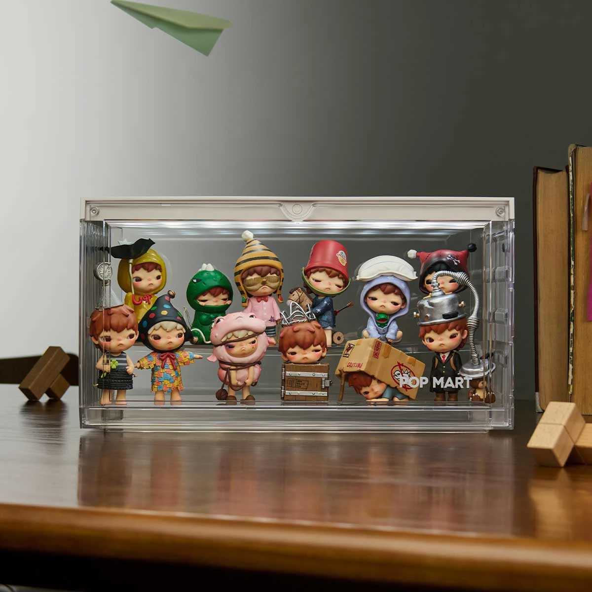 POP MART 100% Assemblable Lighted Display Container 4 POP MART 100% Assemblable Lighted Display Container - Image 4