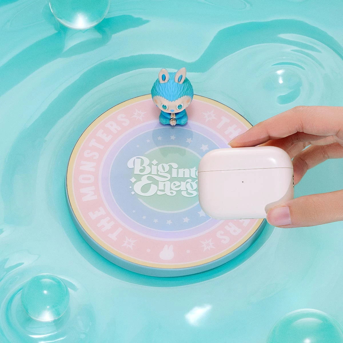 THE MONSTERS Big Into Energy Series-Wireless Charger 5 THE MONSTERS Big Into Energy Series-Wireless Charger - Image 5